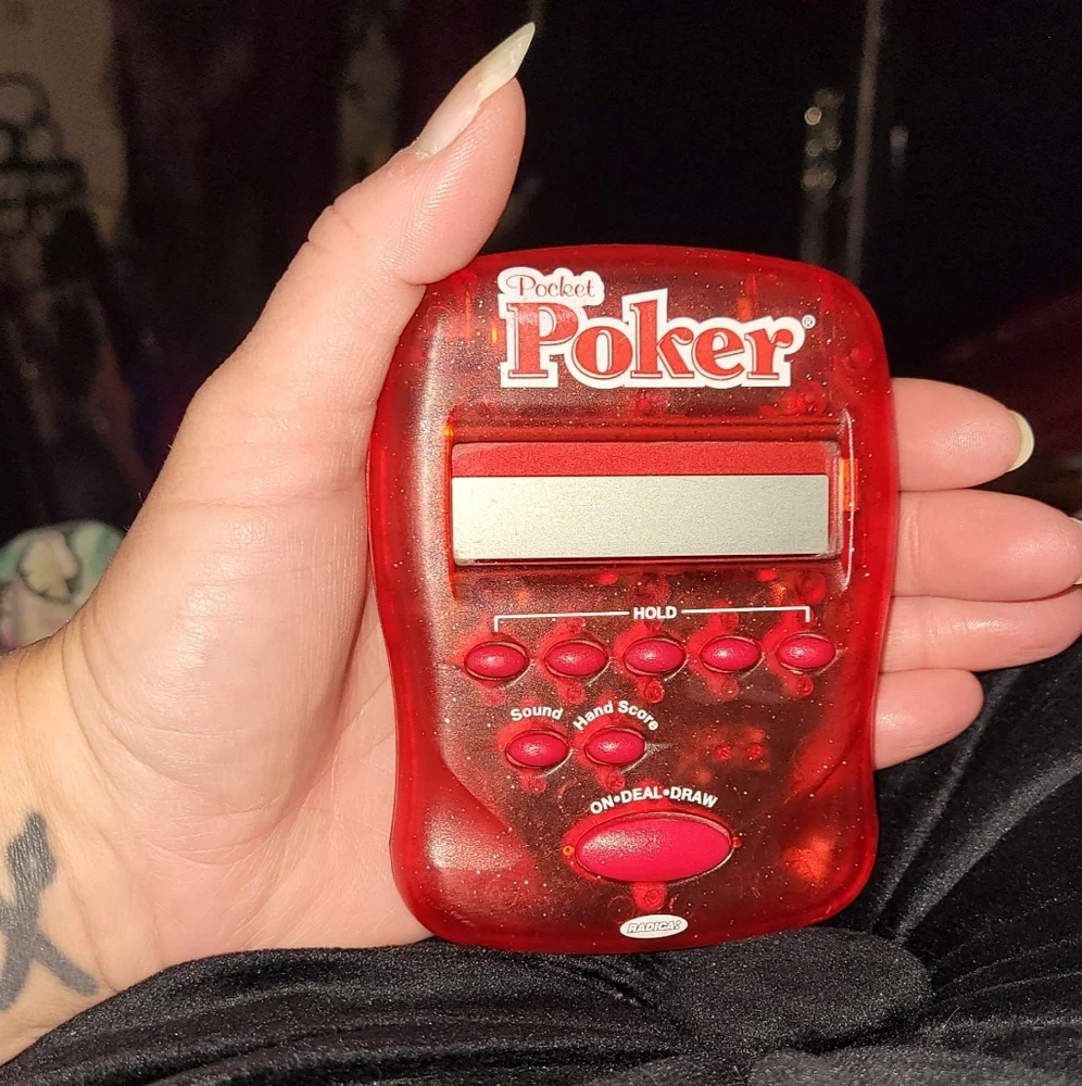 Vtg 90s Radica artificial intell hand held electronic poker draw & deuces game